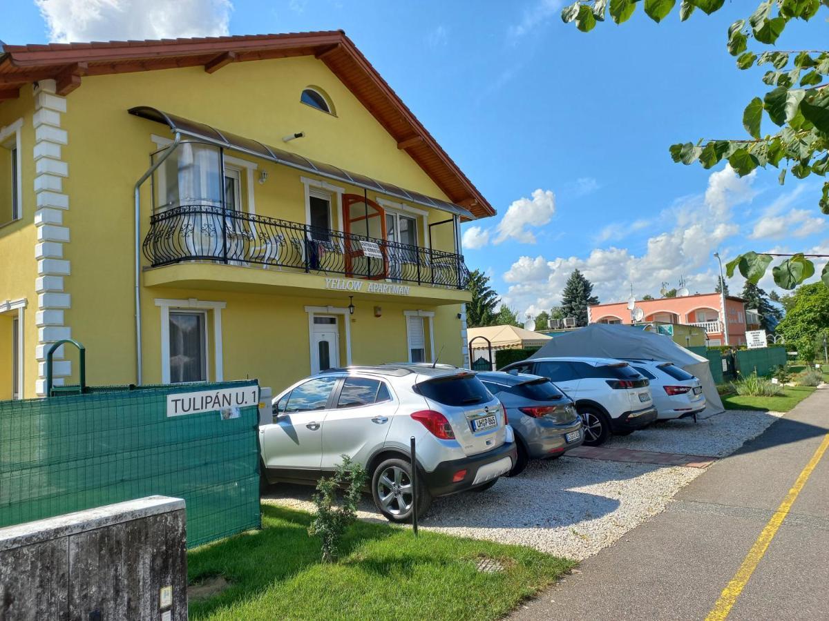 Yellow Apartmanhaz Бюк Экстерьер фото